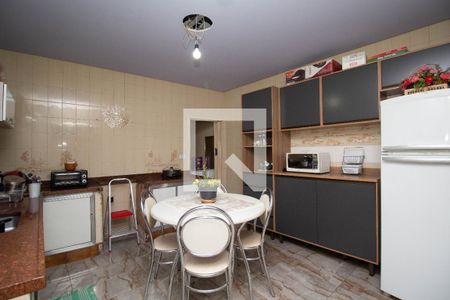 Casa para alugar com 205m², 3 quartos e 4 vagasCozinha Casa 2