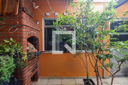 Casa à venda com 93m², 2 quartos e 1 vaga Casa à venda com 93m², 2 quartos e 1 vagaQuintal e Churrasqueira