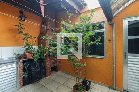 Casa à venda com 93m², 2 quartos e 1 vaga Casa à venda com 93m², 2 quartos e 1 vagaQuintal e Churrasqueira