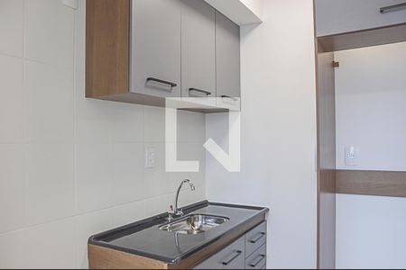 Apartamento para alugar com 44m², 2 quartos e 1 vaga Apartamento para alugar com 44m², 2 quartos e 1 vagaCozinha e Área de Serviço