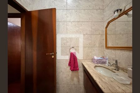 Casa à venda com 150m², 3 quartos e 2 vagasBanheiro