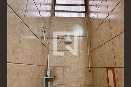 Casa à venda com 150m², 3 quartos e 2 vagasBanheiro