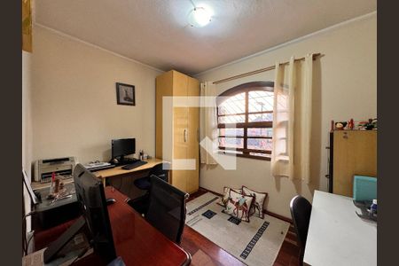 Casa à venda com 150m², 3 quartos e 2 vagasQuarto 2