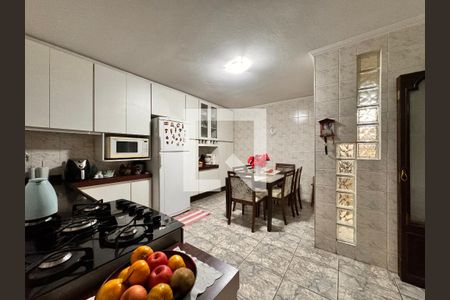 Casa à venda com 150m², 3 quartos e 2 vagasCozinha