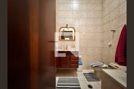 Casa à venda com 150m², 3 quartos e 2 vagasBanheiro