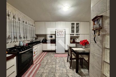 Casa à venda com 150m², 3 quartos e 2 vagasCozinha