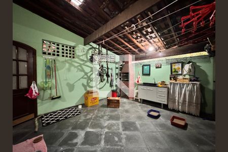 Casa à venda com 150m², 3 quartos e 2 vagasLavanderia