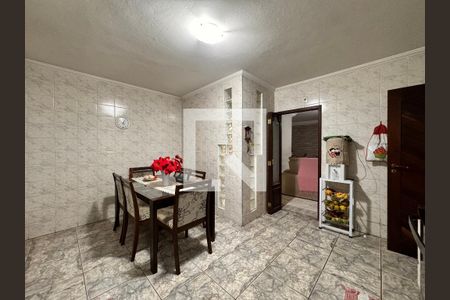 Casa à venda com 150m², 3 quartos e 2 vagasCozinha