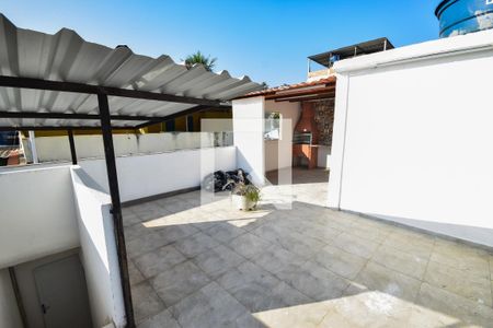 Casa de condomínio à venda com 130m², 2 quartos e sem vagaTerraço