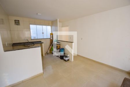 Sala de casa de condomínio à venda com 2 quartos, 130m² em Encantado, Rio de Janeiro