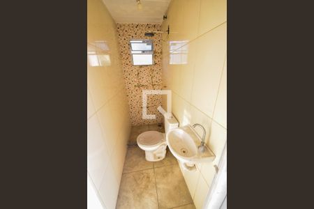 Casa de condomínio à venda com 130m², 2 quartos e sem vagaBanheiro de Serviço