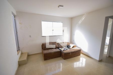 Sala de casa de condomínio à venda com 2 quartos, 130m² em Encantado, Rio de Janeiro