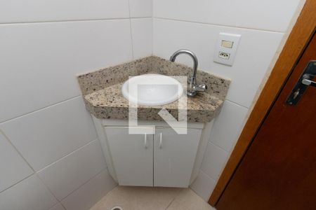 Banheiro de apartamento para alugar com 1 quarto, 25m² em Vila Guilherme, São Paulo