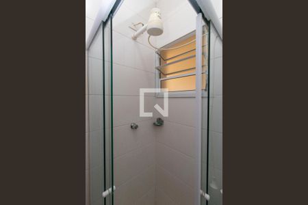 Banheiro de apartamento para alugar com 1 quarto, 25m² em Vila Guilherme, São Paulo