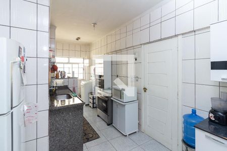 Apartamento à venda com 93m², 2 quartos e 1 vagaCozinha e Área de Serviço