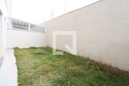 Apartamento para alugar com 57m², 2 quartos e 1 vagaQuintal