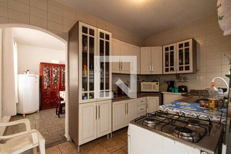 Casa para alugar com 250m², 5 quartos e 2 vagas Casa para alugar com 250m², 5 quartos e 2 vagasCozinha