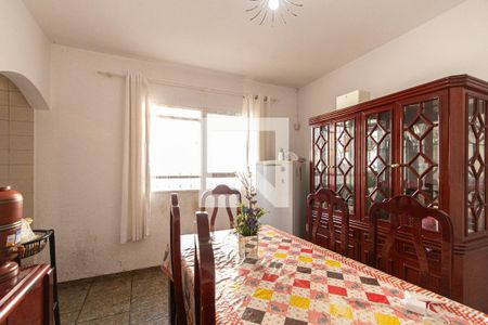 Casa para alugar com 250m², 5 quartos e 2 vagas Casa para alugar com 250m², 5 quartos e 2 vagasSala de Jantar