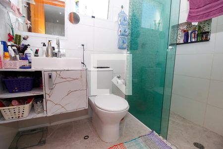 Casa à venda com 160m², 3 quartos e 2 vagasBanheiro da Suíte