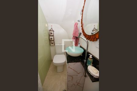 Casa à venda com 160m², 3 quartos e 2 vagasLavabo