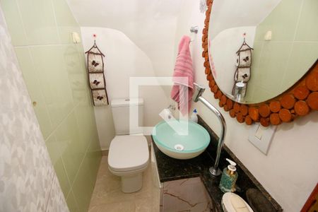 Casa à venda com 160m², 3 quartos e 2 vagasLavabo