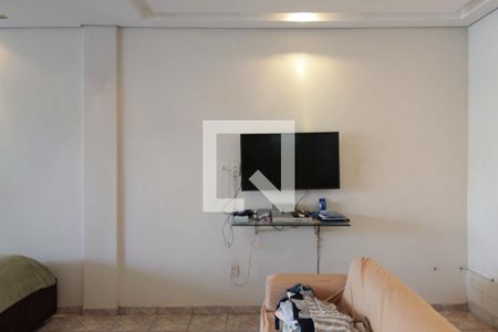 Casa à venda com 240m², 3 quartos e 2 vagasSala de TV