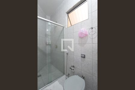 Casa à venda com 240m², 3 quartos e 2 vagasBanheiro da Suíte