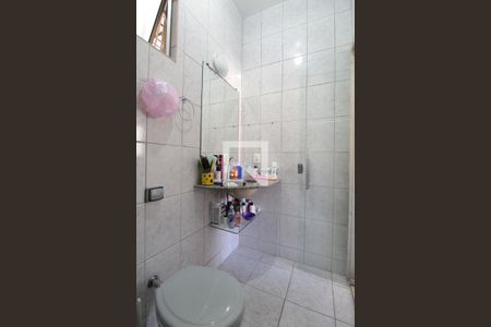 Casa à venda com 240m², 3 quartos e 2 vagasBanheiro da Suíte