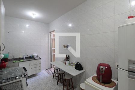 Casa à venda com 240m², 3 quartos e 2 vagasCozinha