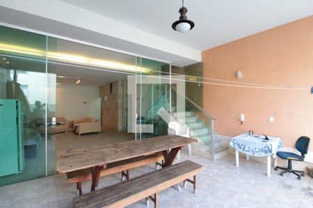 Casa à venda com 240m², 3 quartos e 2 vagasÁrea Gourmet