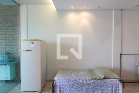 Casa à venda com 240m², 3 quartos e 2 vagasSala de TV