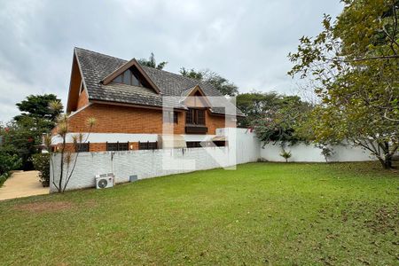 Casa de condomínio para alugar com 450m², 4 quartos e 6 vagasJardim