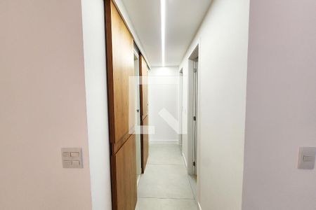 Corredor de apartamento à venda com 3 quartos, 96m² em Humaitá, Rio de Janeiro