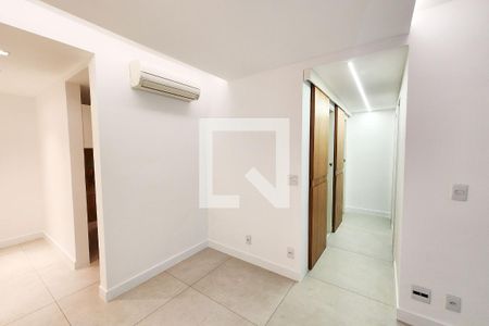 Sala de apartamento à venda com 3 quartos, 96m² em Humaitá, Rio de Janeiro
