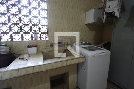 Casa à venda com 427m², 5 quartos e 4 vagasLavanderia Casa 2