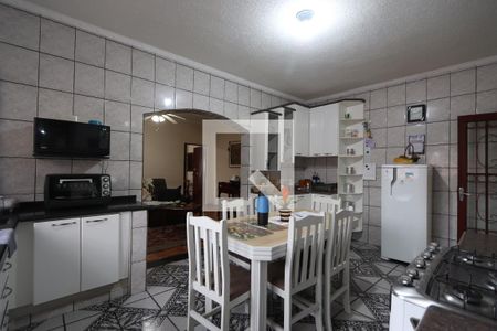 Casa à venda com 427m², 5 quartos e 4 vagasCozinha Casa 2