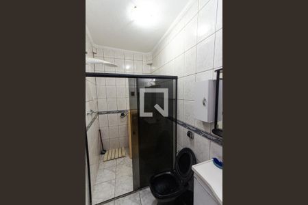 Casa à venda com 170m², 3 quartos e 2 vagas Casa à venda com 170m², 3 quartos e 2 vagasBanheiro