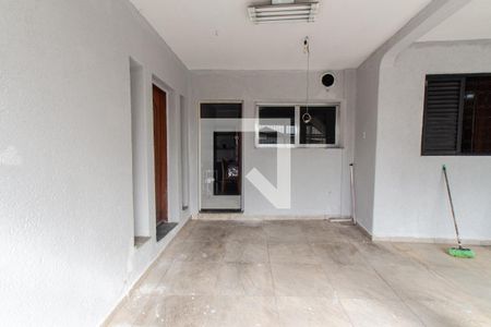 Casa à venda com 170m², 3 quartos e 2 vagas Casa à venda com 170m², 3 quartos e 2 vagasGaragem