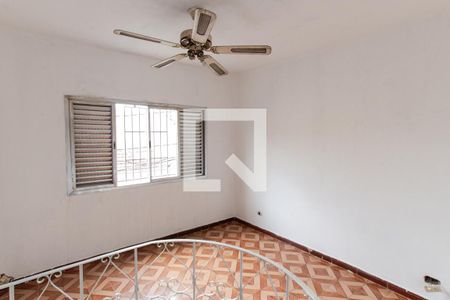 Casa à venda com 170m², 3 quartos e 2 vagas Casa à venda com 170m², 3 quartos e 2 vagasHall