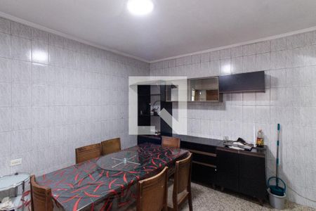 Casa à venda com 170m², 3 quartos e 2 vagas Casa à venda com 170m², 3 quartos e 2 vagasCozinha