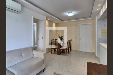 Sala de apartamento para alugar com 2 quartos, 66m² em Recreio dos Bandeirantes, Rio de Janeiro