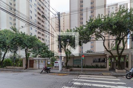 Apartamento para alugar com 67m², 3 quartos e 1 vaga Apartamento para alugar com 67m², 3 quartos e 1 vagaFachada