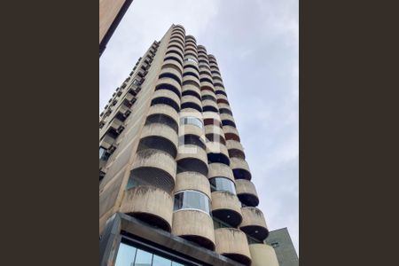 Apartamento à venda com 36m², 1 quarto e 1 vaga Apartamento à venda com 36m², 1 quarto e 1 vagaFachada