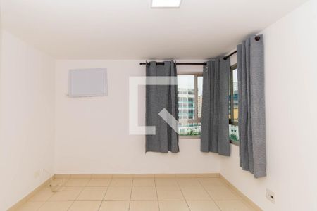 Apartamento à venda com 36m², 1 quarto e 1 vaga Apartamento à venda com 36m², 1 quarto e 1 vagaSuíte