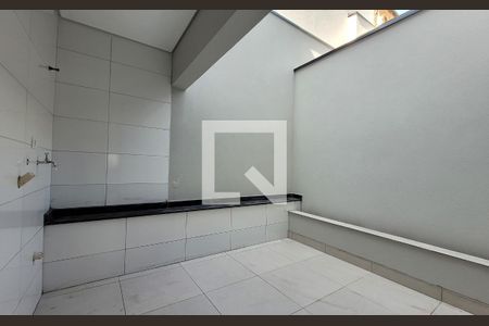 Casa à venda com 120m², 3 quartos e 2 vagasArea de serviço