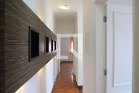 Casa à venda com 189m², 3 quartos e 2 vagasCorredor