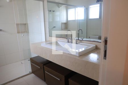 Casa à venda com 189m², 3 quartos e 2 vagasSuíte