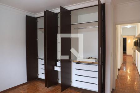 Casa à venda com 189m², 3 quartos e 2 vagasQuarto 2