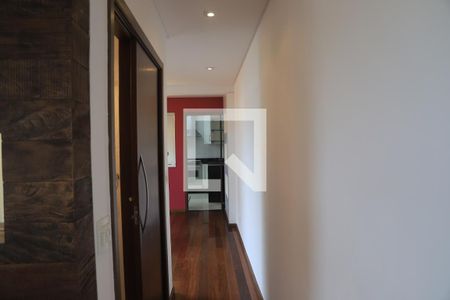 Casa à venda com 189m², 3 quartos e 2 vagasCorredor