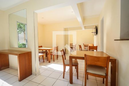 Apartamento à venda com 67m², 3 quartos e 1 vaga Apartamento à venda com 67m², 3 quartos e 1 vagaÁrea comum - Salão de festas